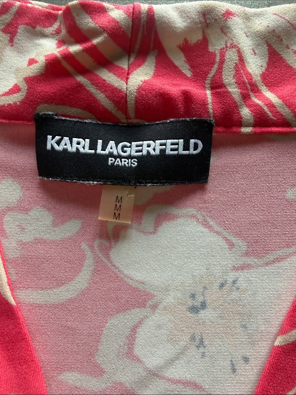 KARL LAGERFELD PARIS Coral Pink Floral Twist Neck Sleeveless Blouse Size Medium - Picture 9 of 11